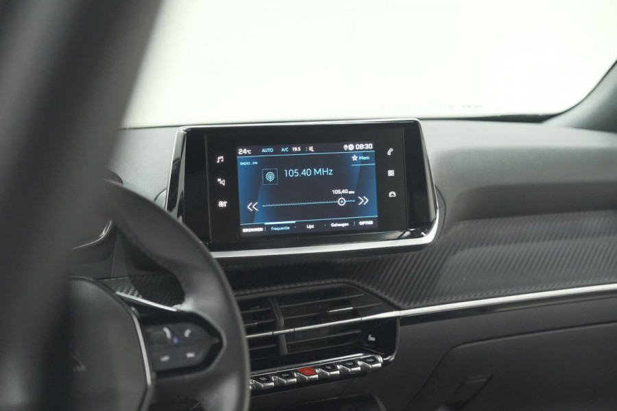Peugeot 2008 PureTech 130 Active | Camera | Apple Carplay | Parkeersensoren | Stoelverwarming