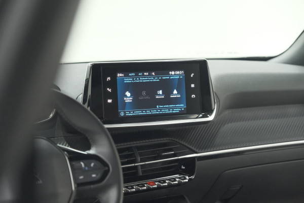 Peugeot 2008 PureTech 130 Active | Camera | Apple Carplay | Parkeersensoren | Stoelverwarming