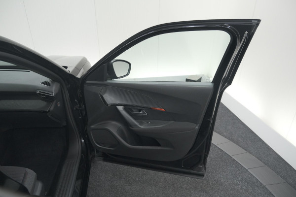 Peugeot 2008 PureTech 130 Active | Camera | Apple Carplay | Parkeersensoren | Stoelverwarming