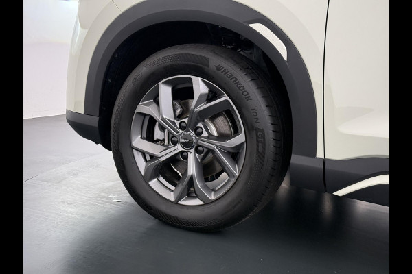 BYD ATTO 2 Boost 45 kWh DIRECT LEVERBAAR | VOLLEDIGE BYD FABRIEKSGARANTIE T/M 11-2030 OF 150.000 KM | STOEL- & STUURVERWARMING | ADAPTIEVE CRUISE | 360° CAMERA | PANORAMADAK | DODEHOEKASSISTENT | ORIGINEEL NL AUTO