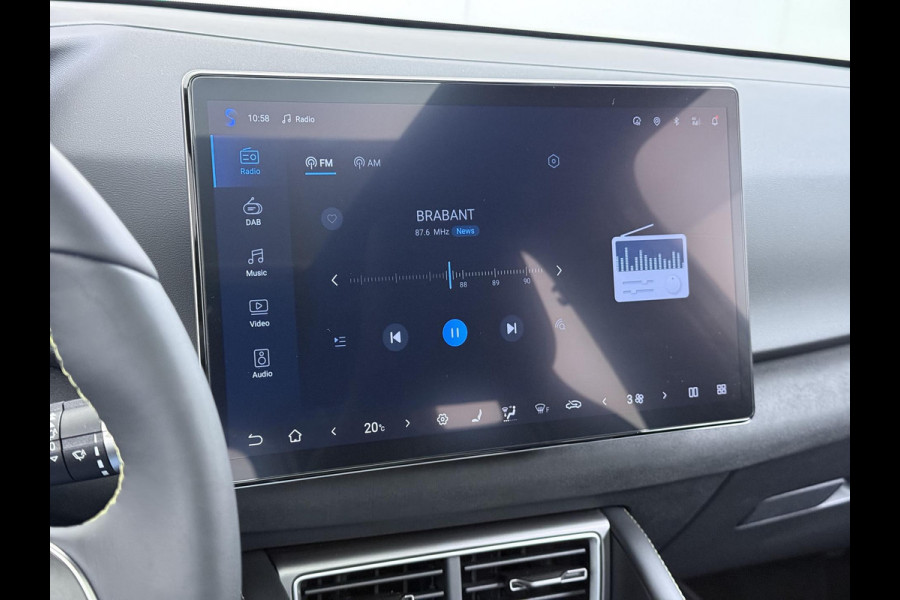 BYD ATTO 2 Boost 45 kWh DIRECT LEVERBAAR | VOLLEDIGE BYD FABRIEKSGARANTIE T/M 11-2030 OF 150.000 KM | STOEL- & STUURVERWARMING | ADAPTIEVE CRUISE | 360° CAMERA | PANORAMADAK | DODEHOEKASSISTENT | ORIGINEEL NL AUTO