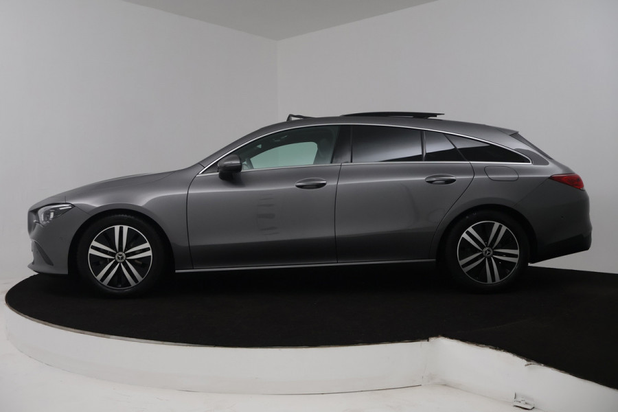 Mercedes-Benz CLA-Klasse Shooting Brake 200 Business Solution Luxury (PANORAMADAK, STOELVERWARMING, SFEERVERLICHTING, TREKHAAK)