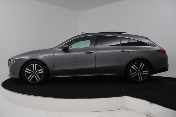 Mercedes-Benz CLA-Klasse Shooting Brake 200 Business Solution Luxury (PANORAMADAK, STOELVERWARMING, SFEERVERLICHTING, TREKHAAK)