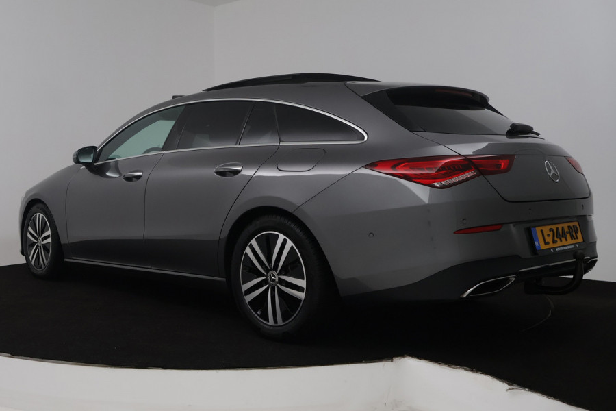 Mercedes-Benz CLA-Klasse Shooting Brake 200 Business Solution Luxury (PANORAMADAK, STOELVERWARMING, SFEERVERLICHTING, TREKHAAK)