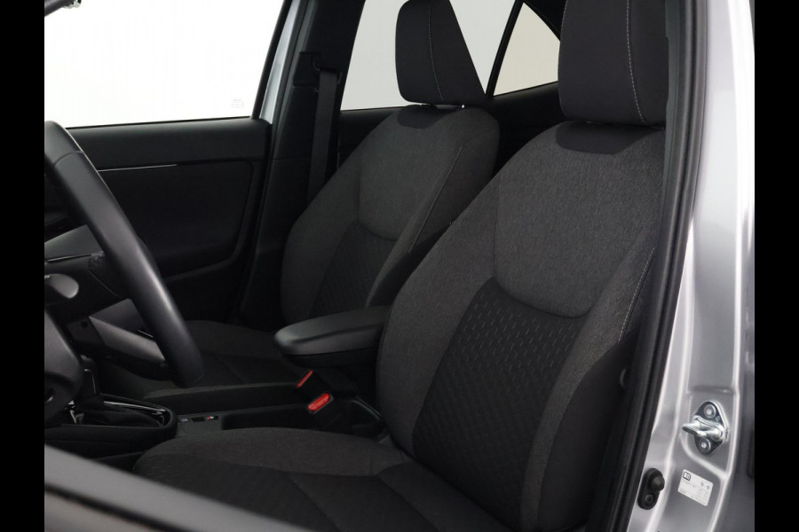 Toyota Yaris Cross 1.5 Hybrid 115 Dynamic | Stuur- & Stoelverwarming | Parkeersensoren | Dodehoek detectie | Apple Carplay & AndroidAUTO | Camera