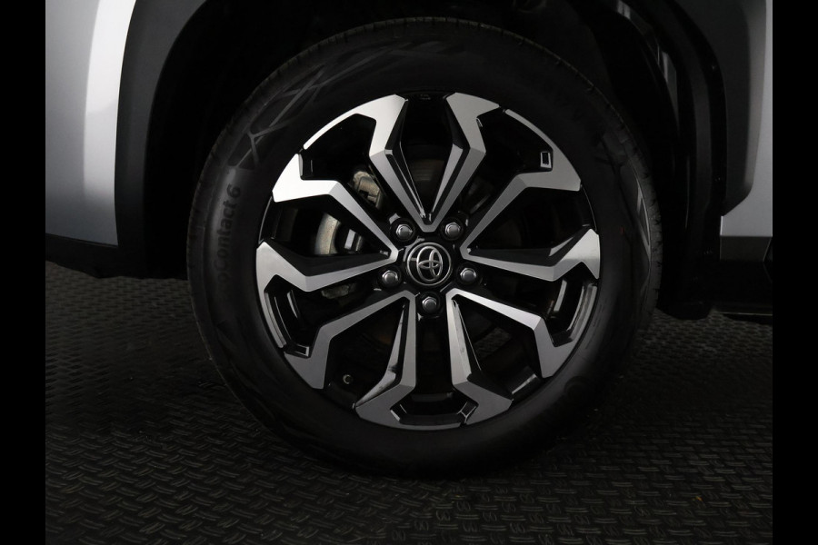 Toyota Yaris Cross 1.5 Hybrid 115 Dynamic | Stuur- & Stoelverwarming | Parkeersensoren | Dodehoek detectie | Apple Carplay & AndroidAUTO | Camera
