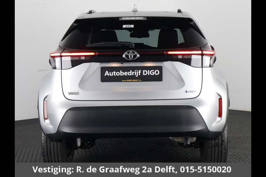 Toyota Yaris Cross 1.5 Hybrid 115 Dynamic | Stuur- & Stoelverwarming | Parkeersensoren | Dodehoek detectie | Apple Carplay & AndroidAUTO | Camera