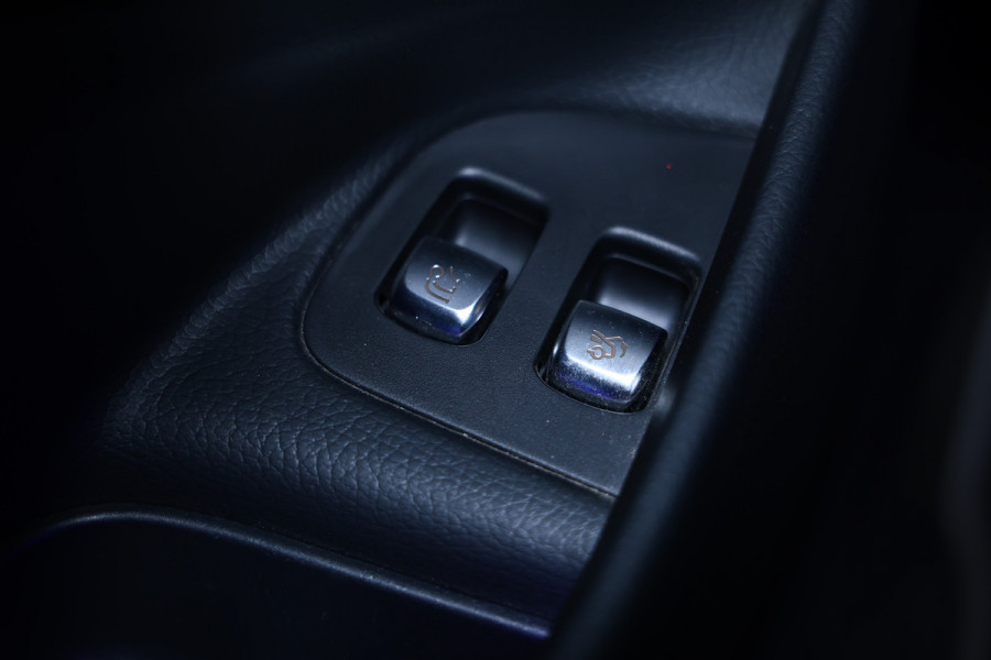 Mercedes-Benz E-Klasse 300 Mild Hybrid PANO CARPLAY NAVI ACC 360CAM '19