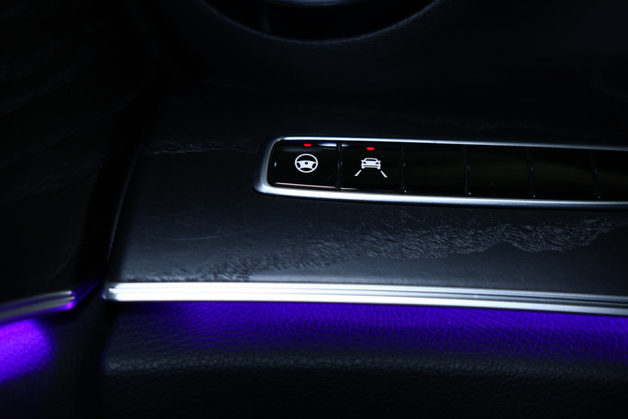 Mercedes-Benz E-Klasse 300 Mild Hybrid PANO CARPLAY NAVI ACC 360CAM '19