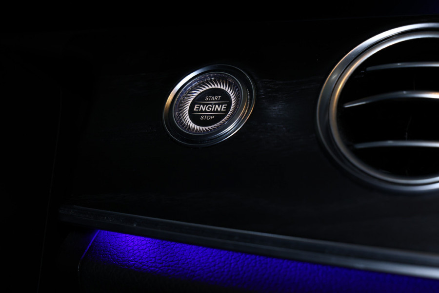 Mercedes-Benz E-Klasse 300 Mild Hybrid PANO CARPLAY NAVI ACC 360CAM '19