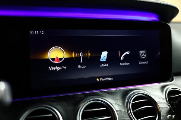 Mercedes-Benz E-Klasse 300 Mild Hybrid PANO CARPLAY NAVI ACC 360CAM '19