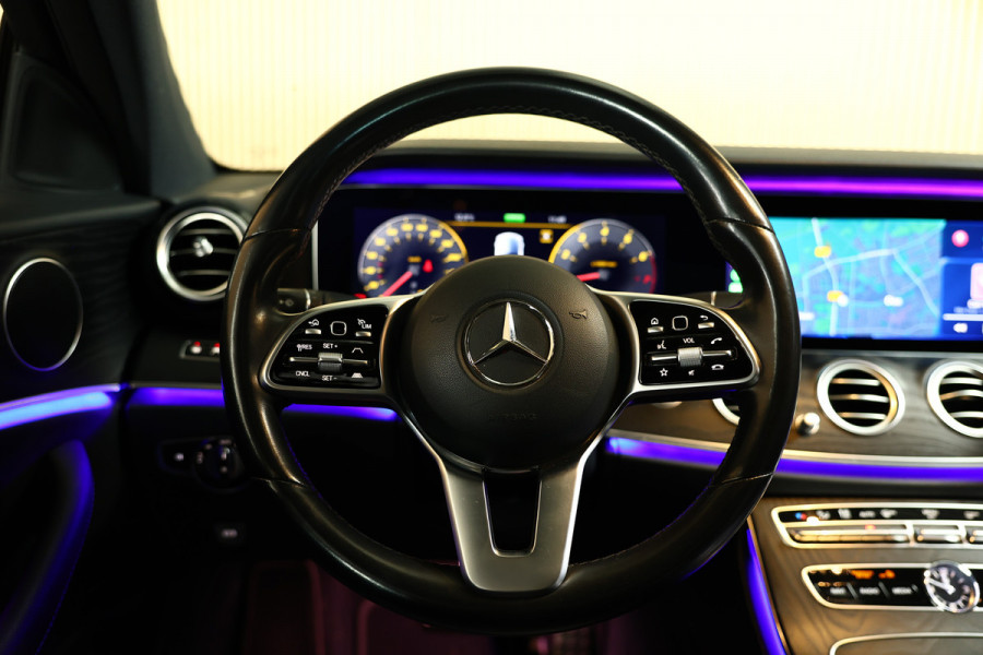Mercedes-Benz E-Klasse 300 Mild Hybrid PANO CARPLAY NAVI ACC 360CAM '19