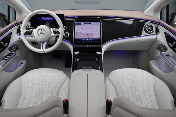 Mercedes-Benz EQE 300 Business Solution Premium 90 kWh | Luchtvering | Distronic+ | Panoramadak | Massage | Burmester | Digital Light | Surround Camera | Augmented Reality | Leder |  Stoelventilatie | Verwarmd Stuurwiel |