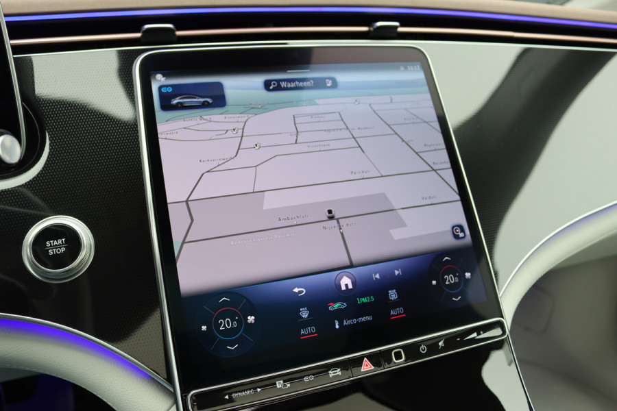 Mercedes-Benz EQE 300 Business Solution Premium 90 kWh | Luchtvering | Distronic+ | Panoramadak | Massage | Burmester | Digital Light | Surround Camera | Augmented Reality | Leder |  Stoelventilatie | Verwarmd Stuurwiel |