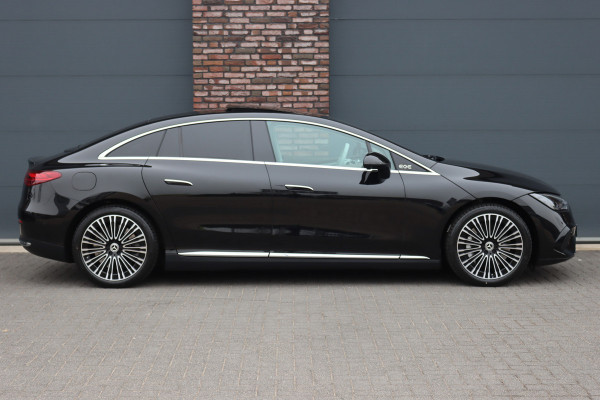 Mercedes-Benz EQE 300 Business Solution Premium 90 kWh | Luchtvering | Distronic+ | Panoramadak | Massage | Burmester | Digital Light | Surround Camera | Augmented Reality | Leder |  Stoelventilatie | Verwarmd Stuurwiel |