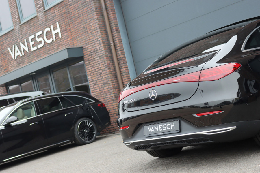 Mercedes-Benz EQE 300 Business Solution Premium 90 kWh | Luchtvering | Distronic+ | Panoramadak | Massage | Burmester | Digital Light | Surround Camera | Augmented Reality | Leder |  Stoelventilatie | Verwarmd Stuurwiel |