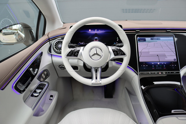Mercedes-Benz EQE 300 Business Solution Premium 90 kWh | Luchtvering | Distronic+ | Panoramadak | Massage | Burmester | Digital Light | Surround Camera | Augmented Reality | Leder |  Stoelventilatie | Verwarmd Stuurwiel |
