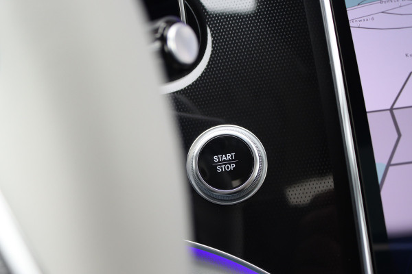 Mercedes-Benz EQE 300 Business Solution Premium 90 kWh | Luchtvering | Distronic+ | Panoramadak | Massage | Burmester | Digital Light | Surround Camera | Augmented Reality | Leder |  Stoelventilatie | Verwarmd Stuurwiel |