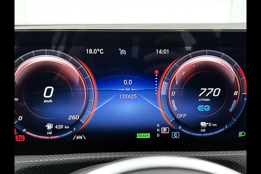 Mercedes-Benz A-Klasse 250 e Business Solution Luxury Limited (PANORAMADAK, MULTIBEAM KOPLAMP, SFEERVERLICHTING, TREKHAAK)