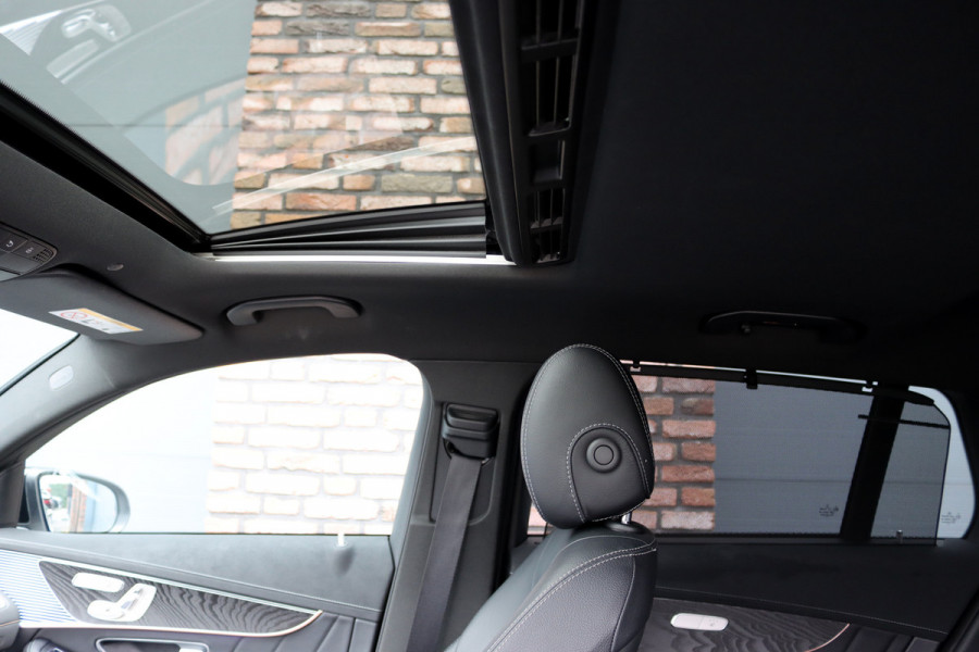 Mercedes-Benz EQC 400 4MATIC AMG Line Premium+ 80 kWh | 35.000,- ex | Distronic+ | Schuifdak | Memory | Advanced Sound System | Surround Camera | HUD | Trekhaak |
