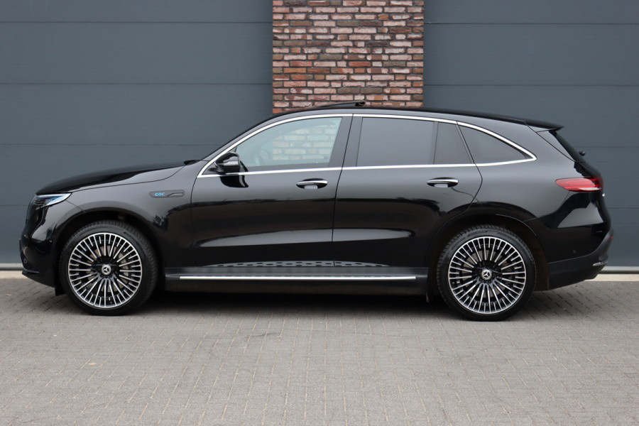 Mercedes-Benz EQC 400 4MATIC AMG Line Premium+ 80 kWh | 35.000,- ex | Distronic+ | Schuifdak | Memory | Advanced Sound System | Surround Camera | HUD | Trekhaak |