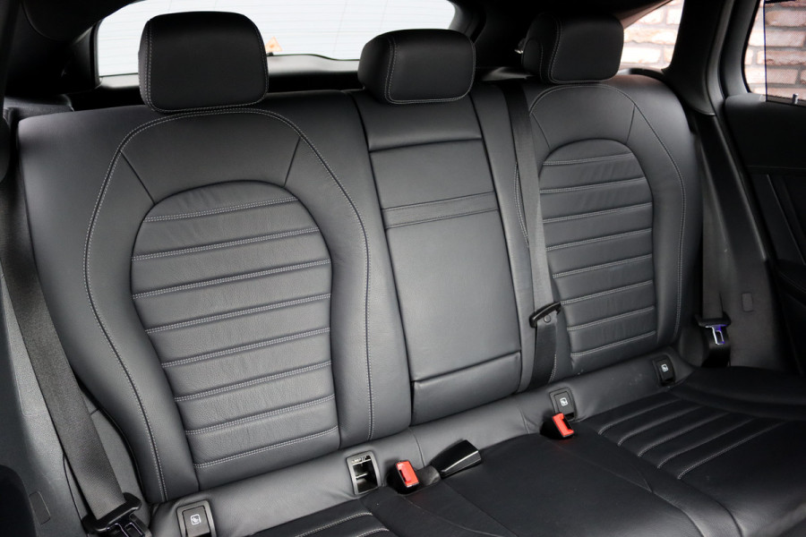 Mercedes-Benz EQC 400 4MATIC AMG Line Premium+ 80 kWh | 35.000,- ex | Distronic+ | Schuifdak | Memory | Advanced Sound System | Surround Camera | HUD | Trekhaak |