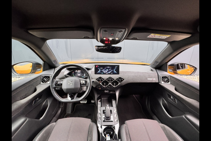 DS DS 3 Crossback E-Tense Business 50 kWh | Stoelverwarming | Apple carplay/Android auto | Camera achter | Cruise control | Navigatie |