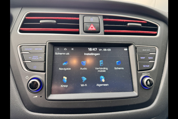 Hyundai i20 1.0 T-GDI Comfort | Automaat | Camera achter | Trekhaak afneembaar | Apple carplay |Cruise control | Wordt verwacht, bel voor een bezichtiging!