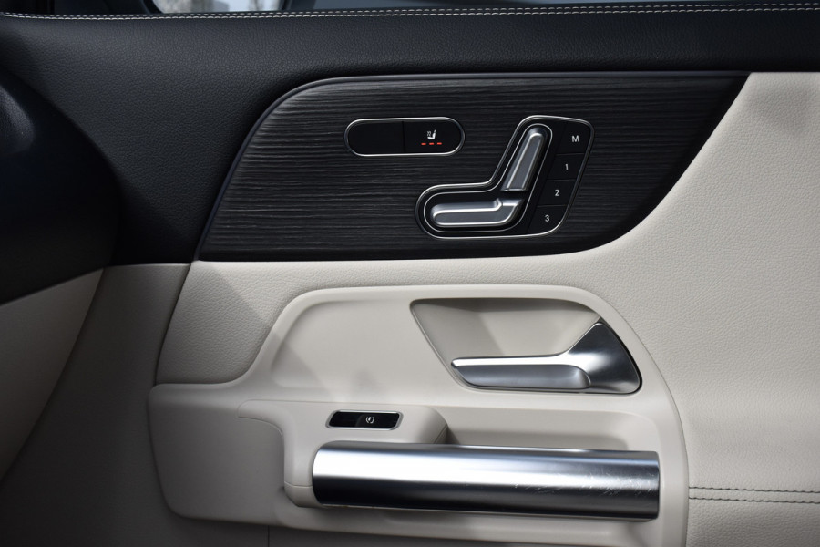 Mercedes-Benz GLA 250 4MATIC 224pk Premium Plus | Panoramadak | ACC | Memory seats | 360 Camera | Head-Up | Stoelverwarming |