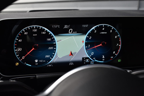 Mercedes-Benz GLA 250 4MATIC 224pk Premium Plus | Panoramadak | ACC | Memory seats | 360 Camera | Head-Up | Stoelverwarming |