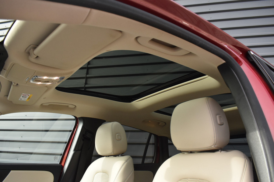 Mercedes-Benz GLA 250 4MATIC 224pk Premium Plus | Panoramadak | ACC | Memory seats | 360 Camera | Head-Up | Stoelverwarming |