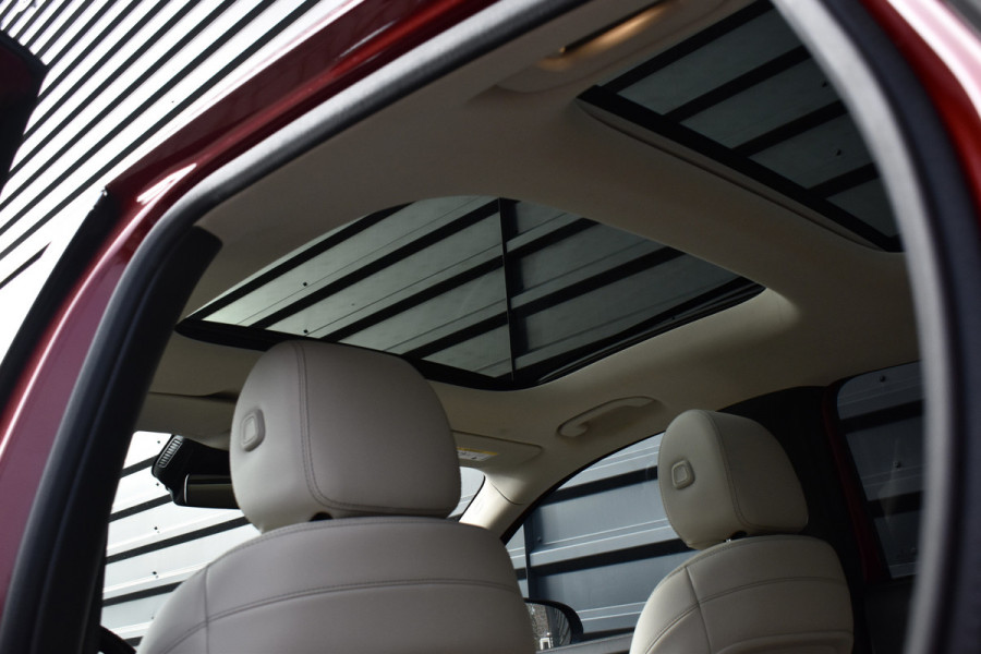 Mercedes-Benz GLA 250 4MATIC 224pk Premium Plus | Panoramadak | ACC | Memory seats | 360 Camera | Head-Up | Stoelverwarming |