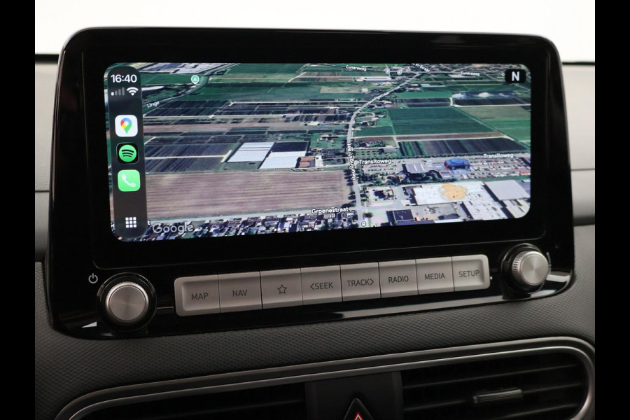 Hyundai Kona EV PREMIUM SKY 64 KWH + SCHUIFDAK | LEDER | STOELVENTILATIE | STUURVERW. | STOELVERW.