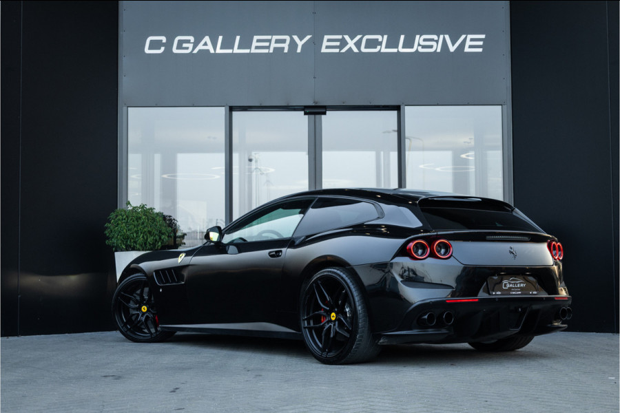 Ferrari GTC4Lusso 6.3 V12 - 4-zits l Lift l Passanger Display l Carbon l Panorama