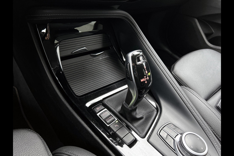 BMW X2 SDrive18i Executive Edition (GROOT-NAVIGATIE, STOELVERWARMING, CAMERA, PDC, DEALER ONDERHOUDEN, LED,