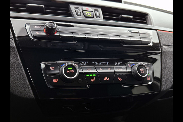 BMW X2 SDrive18i Executive Edition (GROOT-NAVIGATIE, STOELVERWARMING, CAMERA, PDC, DEALER ONDERHOUDEN, LED,