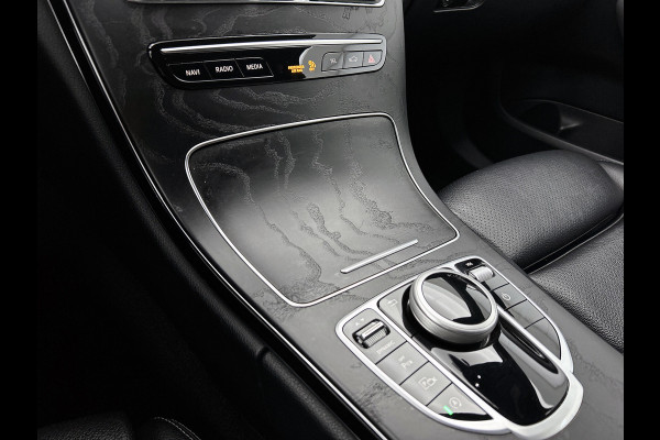 Mercedes-Benz C-Klasse Estate 160 Business Solution AMG Upgrade Edition (NAVIGATIE, STOELVERWARMING, CAMERA, PDC, LEDER)