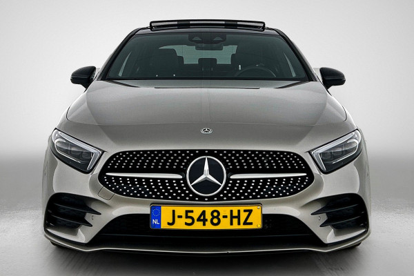 Mercedes-Benz A-Klasse 180 Business Solution AMG Night Upgrade Automaat (PANORAMADAK, SFEER, STOELVERWARMING, CAMERA, 1e EIGENAAR)