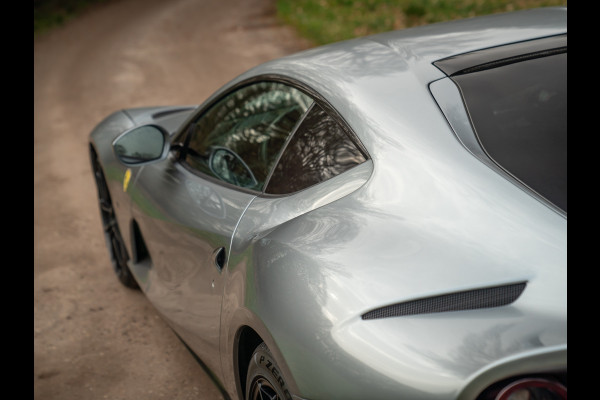 Ferrari 812 Superfast | Full carbon spec | Lift | Pass. display | JBL