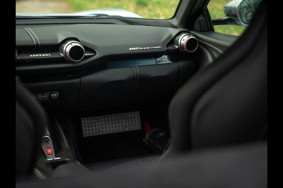 Ferrari 812 Superfast | Full carbon spec | Lift | Pass. display | JBL