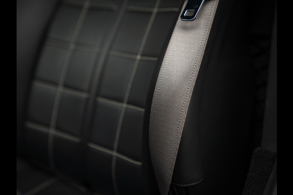 Ferrari 812 Superfast | Full carbon spec | Lift | Pass. display | JBL