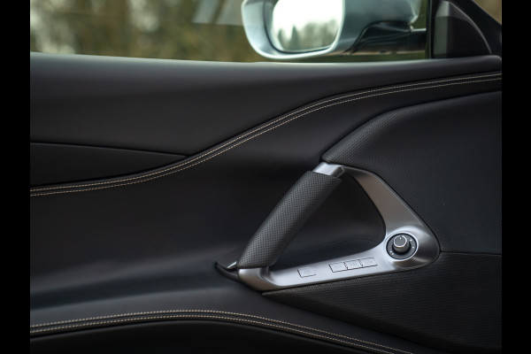 Ferrari 812 Superfast | Full carbon spec | Lift | Pass. display | JBL