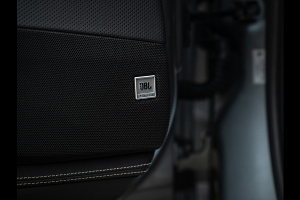 Ferrari 812 Superfast | Full carbon spec | Lift | Pass. display | JBL