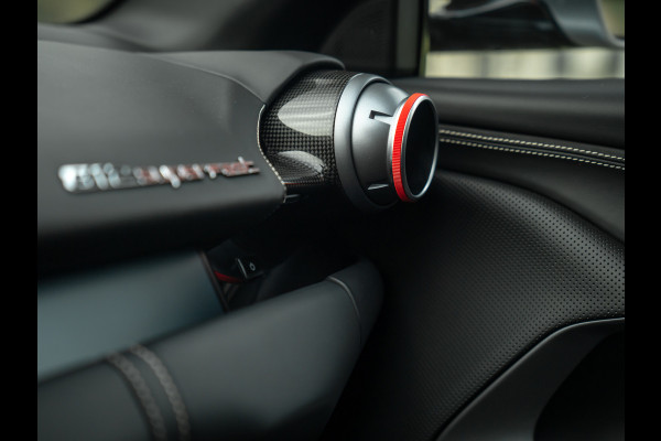 Ferrari 812 Superfast | Full carbon spec | Lift | Pass. display | JBL