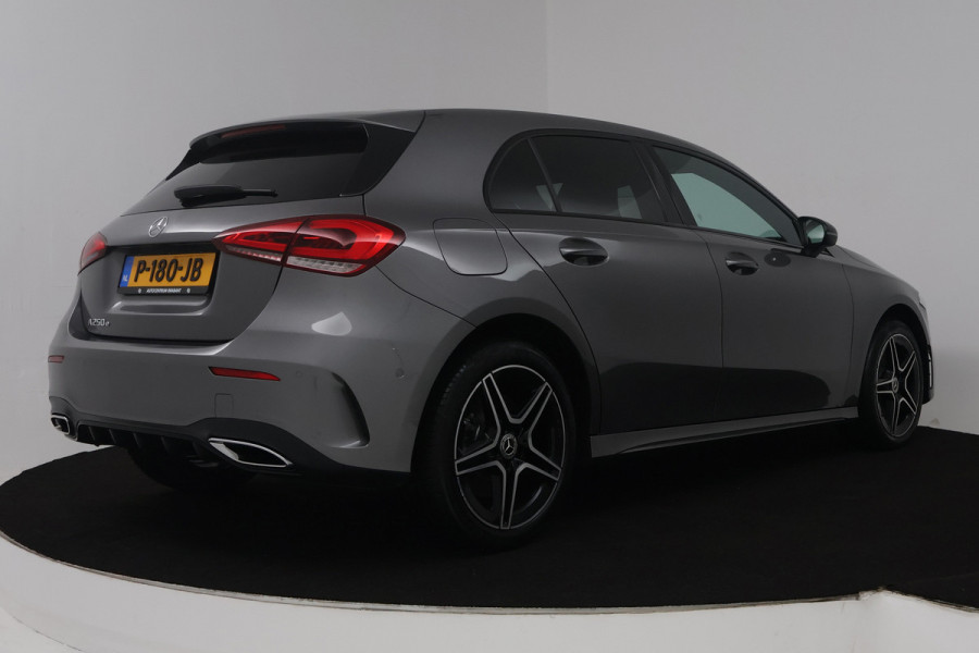 Mercedes-Benz A-Klasse 250 e Business Solution AMG Limited (STOELVERWARMING, SFEERVERLICHTING, CAMERA, NAVIGATIE, SENSOREN)