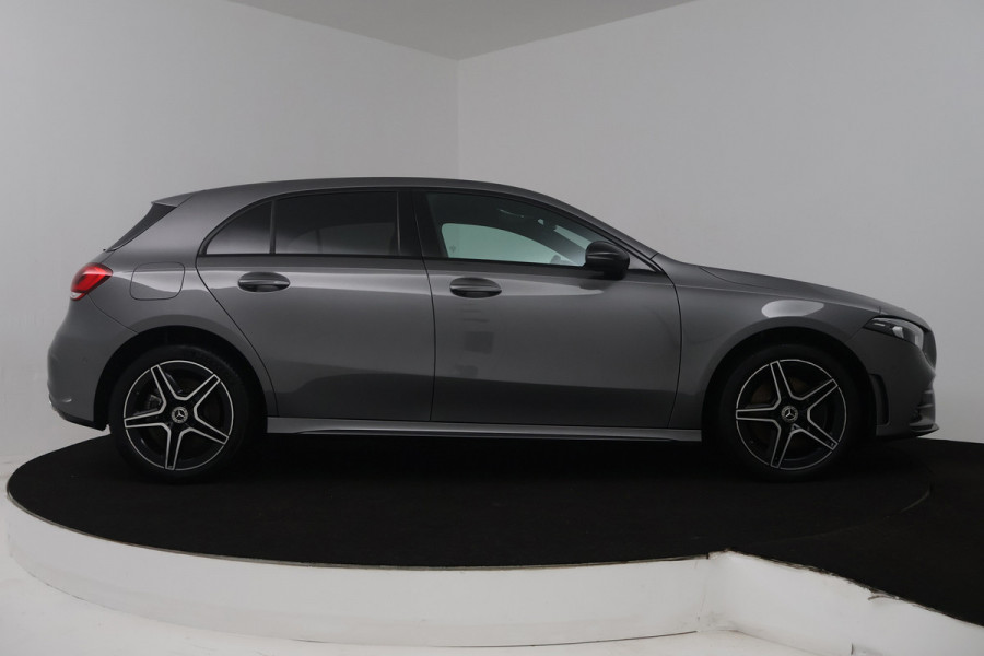 Mercedes-Benz A-Klasse 250 e Business Solution AMG Limited (STOELVERWARMING, SFEERVERLICHTING, CAMERA, NAVIGATIE, SENSOREN)