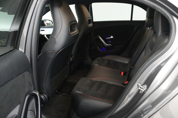 Mercedes-Benz A-Klasse 250 e Business Solution AMG Limited (STOELVERWARMING, SFEERVERLICHTING, CAMERA, NAVIGATIE, SENSOREN)