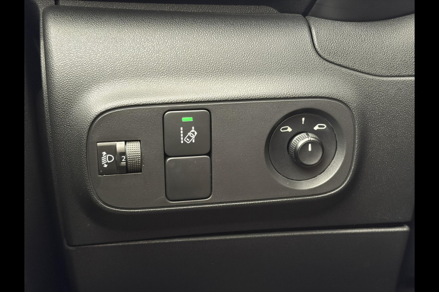 Citroën C3 1.2 PureTech S&S Shine Automaat,Camera,Navi,Pdc,Rijstrooksensor,Recent beurt gehad,Clima,Cruise,Lm velgen,110pk,N.A.P,Apk tot 02-2027
