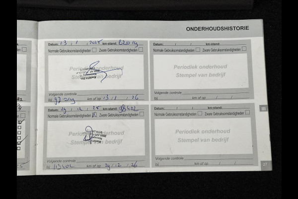 Citroën C3 1.2 PureTech S&S Shine Automaat,Camera,Navi,Pdc,Rijstrooksensor,Recent beurt gehad,Clima,Cruise,Lm velgen,110pk,N.A.P,Apk tot 02-2027