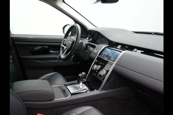 Land Rover Discovery Sport P300e HSE PHEV 309pk Dealer O.H | Trekhaak Afn. | 360 Camera | Lederen Sportstoelen Memory & Verwarmd | Verwarmd Stuur | Apple Carplay | Cruise Control | 20"L.M | Navigatie | Virtual | DAB | Plug In Hybrid |